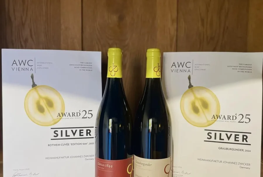 Zwicker Wein Blog – Weinwissen, Genuss & Neuigkeiten 15 Zweiter Platz mit Silber auf der AWC Vienna 2025